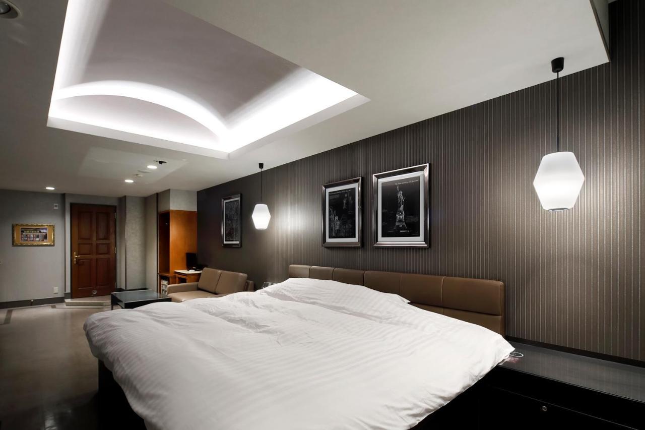 Hotel Valentinetogo (Adults Only) Екстер'єр фото
